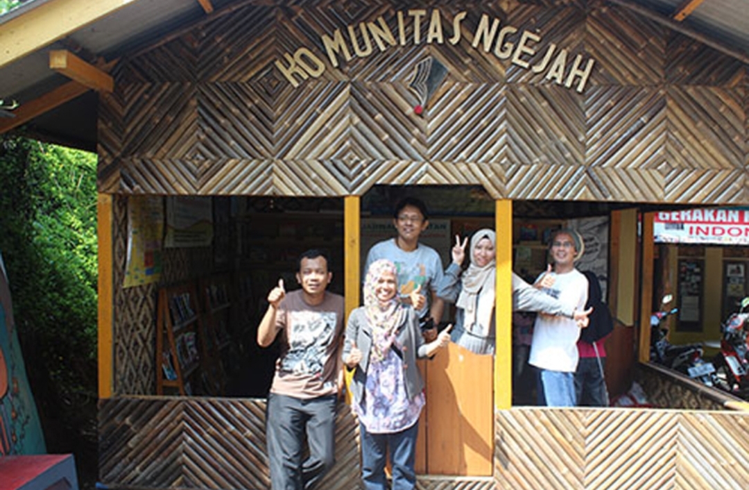 Bersama Komunitas Ngejah, Saatnya Bangun Literasi dari Kampung Sendiri