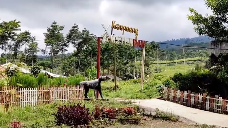 Nah Ini Dia! 5 Fakta Unik Kampung Amsterdam di Garut