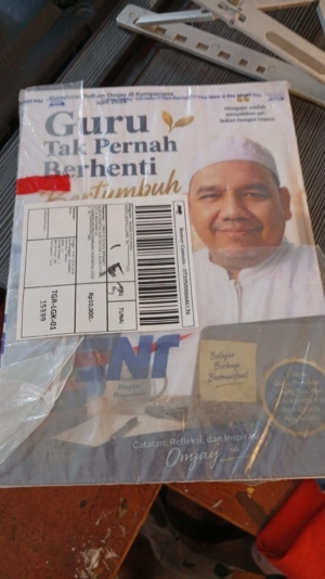 Guru Muda Maju, Guru Tua Mundur: